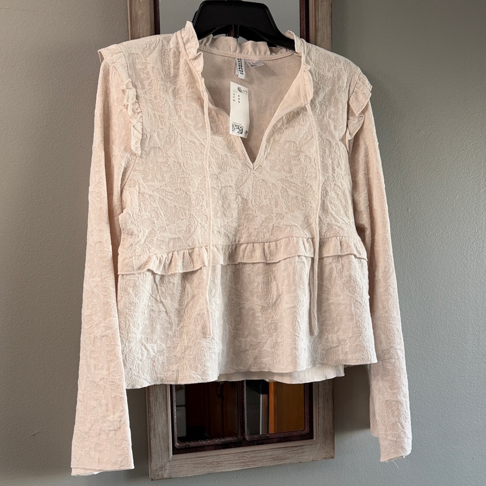 Ivory Ruffle Peasant Top - Women's Long Sleeve